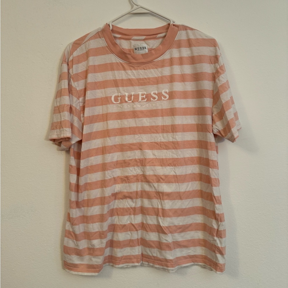 ✨3/$33 SALE     Vintage guess pink tshirt